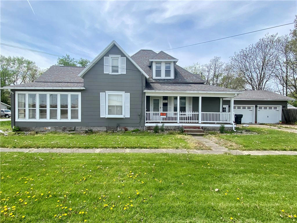 101 NW 2ND ST, CASEY, IL 62420, photo 1 of 17